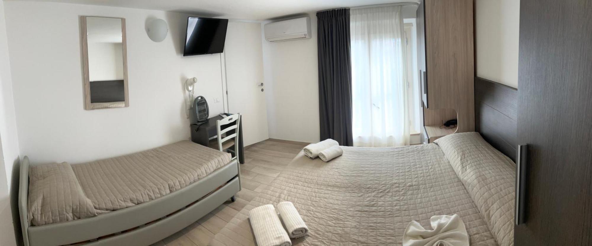 Hotel Bed And Book ริมินี ภายนอก รูปภาพ